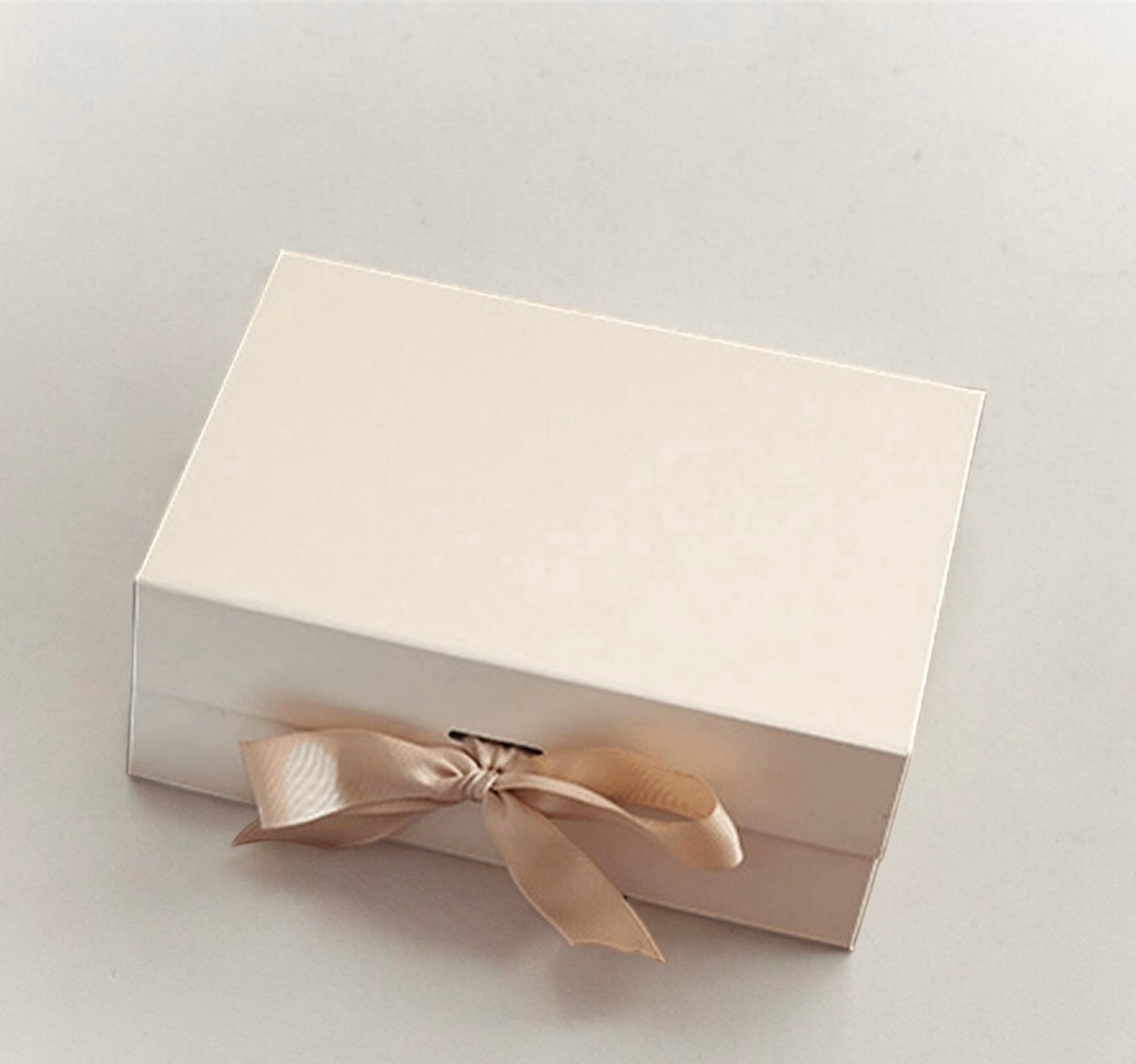 ETTËJ Gift Box