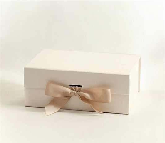 ETTËJ Gift Box